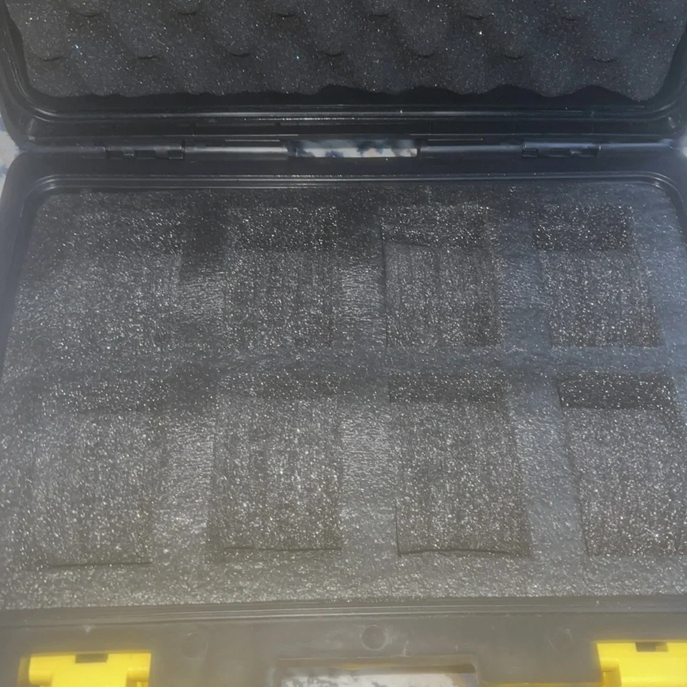 INVICTA Watch storage case. New! Never used store 8 watches safely and carefully - Picture 5 of 10